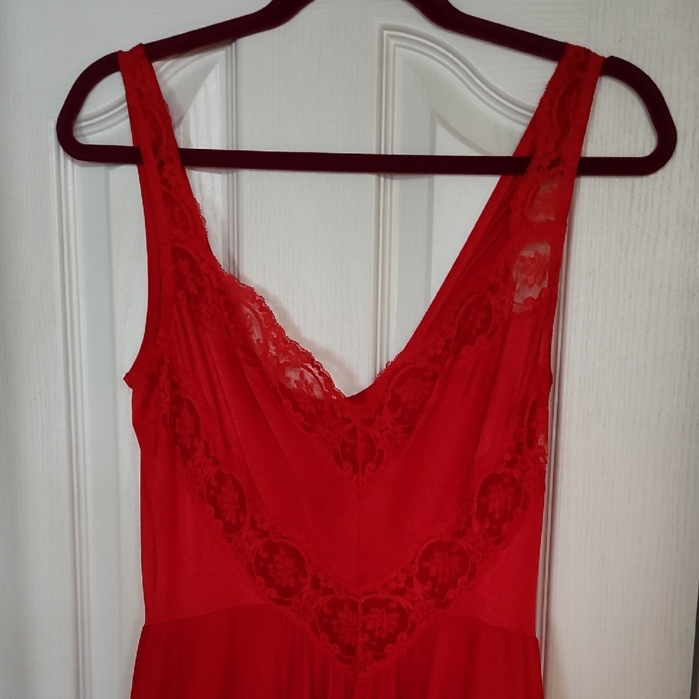 Scarlet Lace Trim Chemise